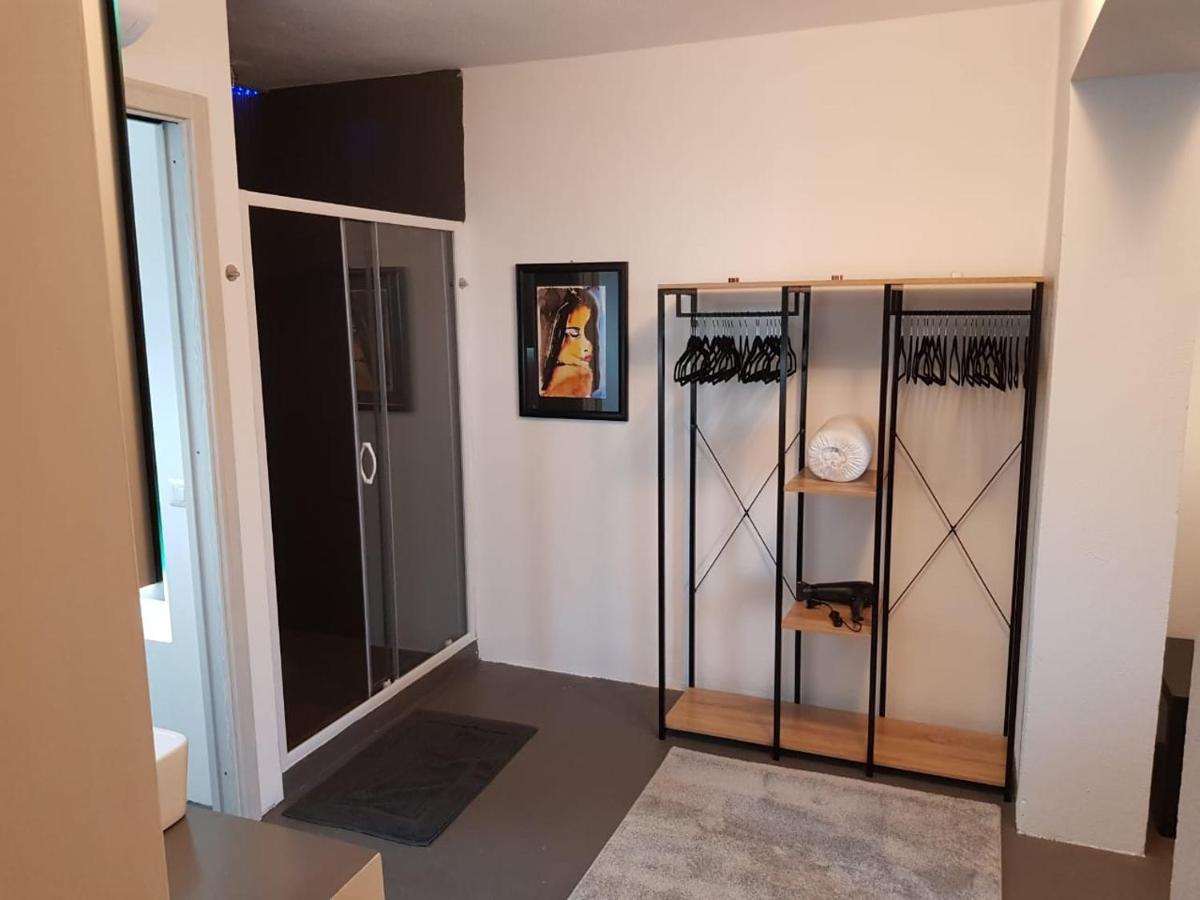 B&B Unique Art 圣特雷莎加卢拉 外观 照片